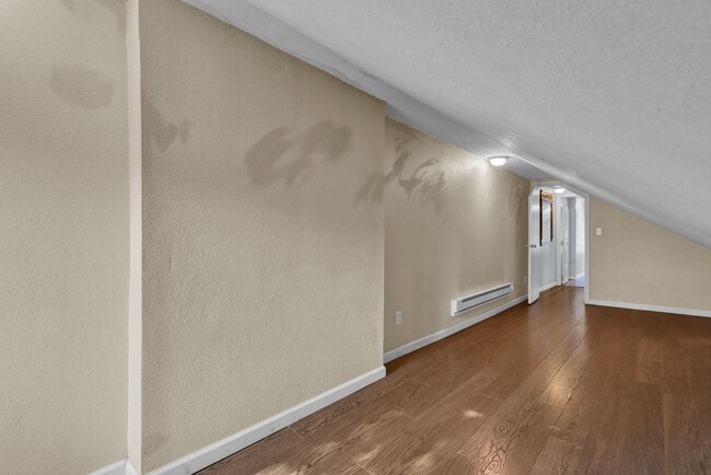 Building Photo - 2475 Indianola Ave