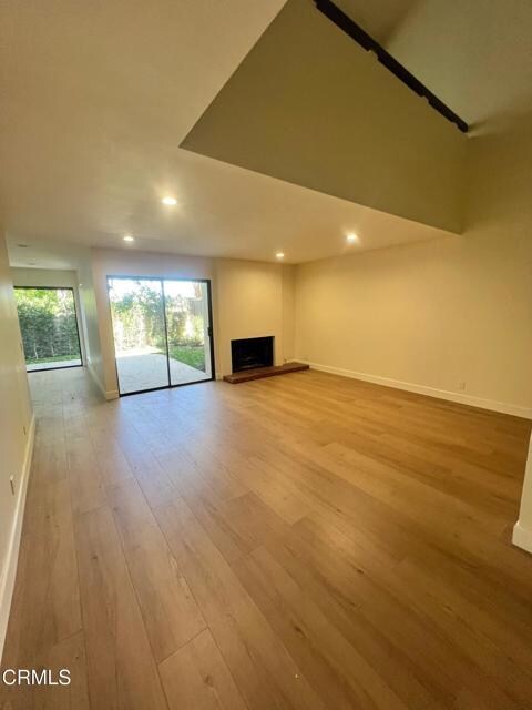 Building Photo - 889 Shadow Lake Dr