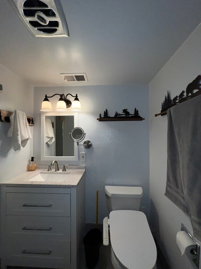 Building Photo - 1120 Herbert Ave