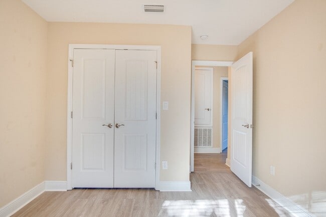 Building Photo - Modern 4BR/3BA Home Near NAS Pensacola – $500 Off Deposit for Qualified Active Duty Military – Pr...