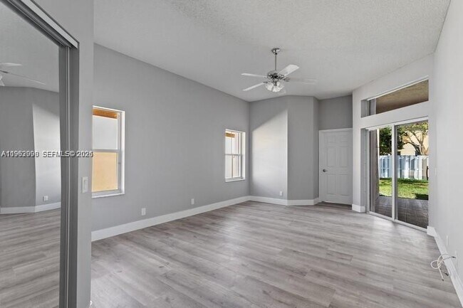 Building Photo - 1236 Meadows Blvd