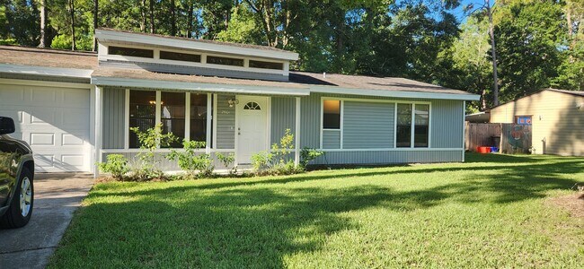 Primary Photo - 2/2 Home in SpringTree