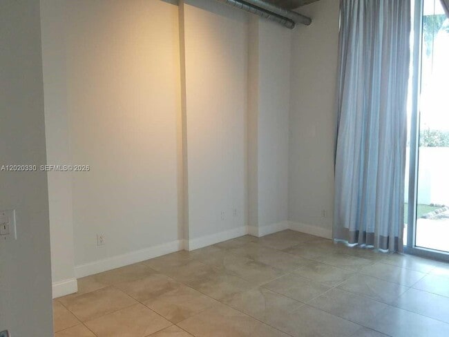 Building Photo - 3029 NE 188th St