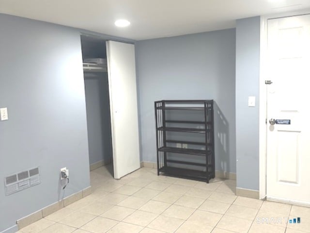 Building Photo - 2136 Barnum Ave