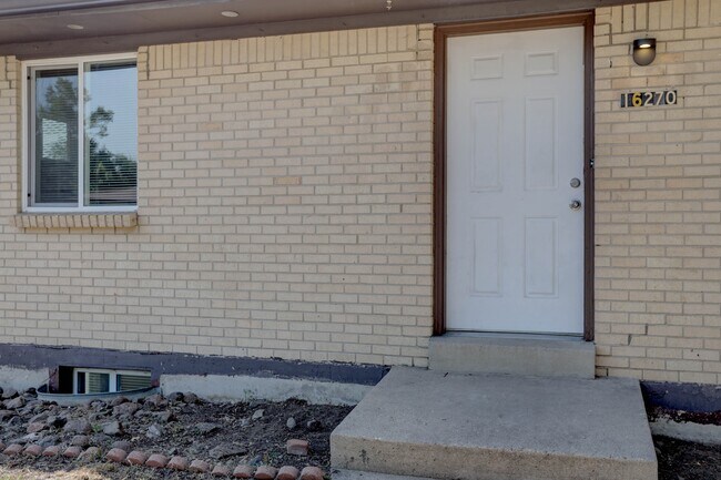 Building Photo - 16280 W 14th Ave