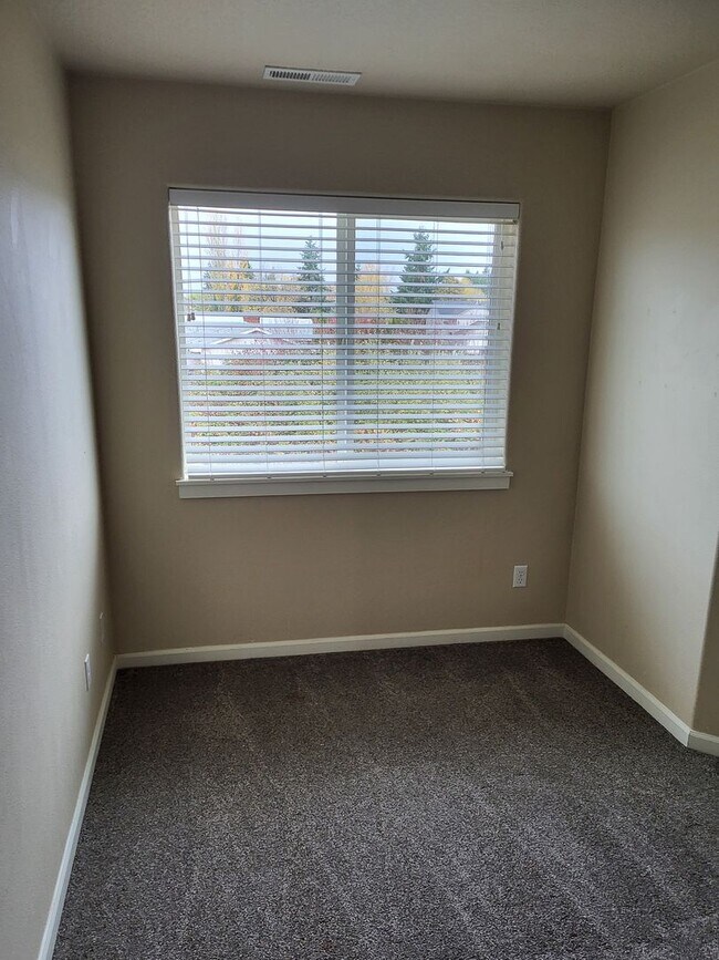 Building Photo - COLTON3607-3617