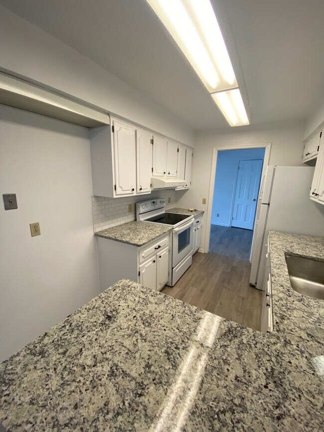 Building Photo - 5313 Territorial Rd