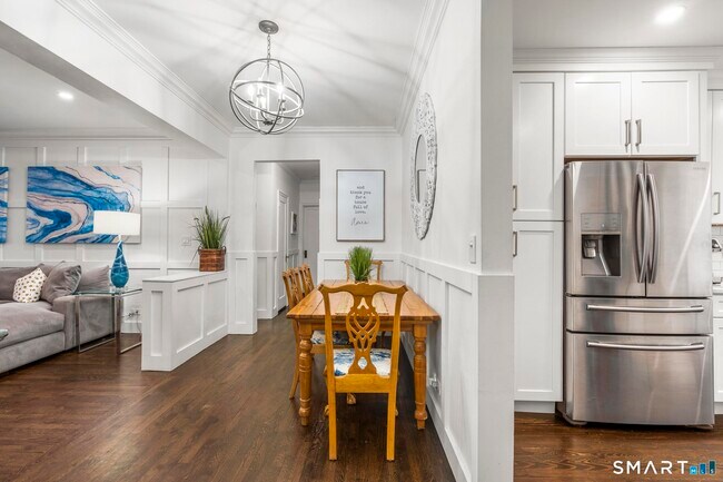 Building Photo - 70 Strawberry Hill Ave