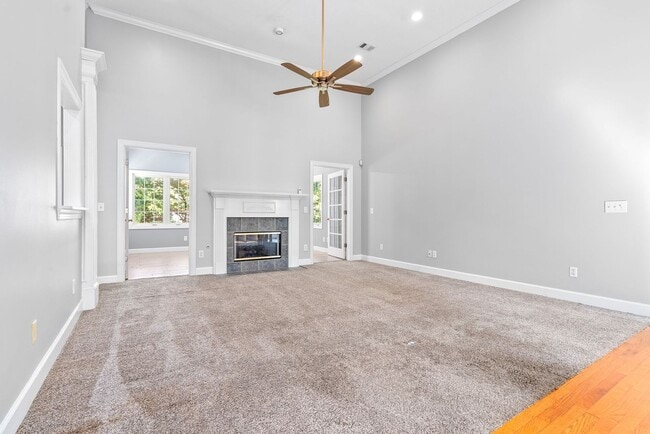 Building Photo - 1902 Hillbrook Cir