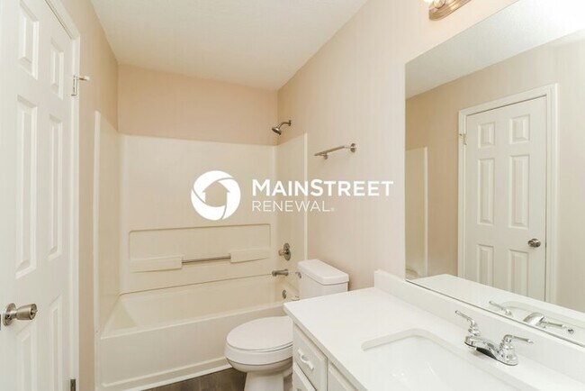 Building Photo - 4 Bedroom Pet-Friendly Home in Horn Lake, MS with Main Street Renewal