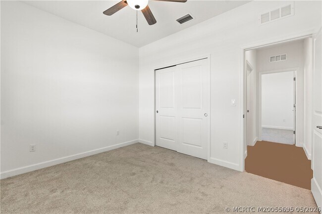 Building Photo - 14143 SW Safi Ter
