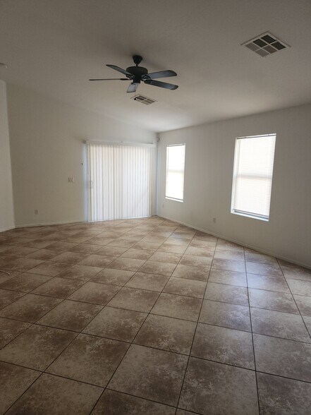 Building Photo - 36455 W Alhambra St