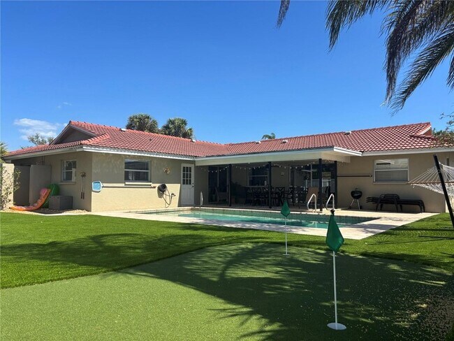 Building Photo - 2921 Captiva Dr