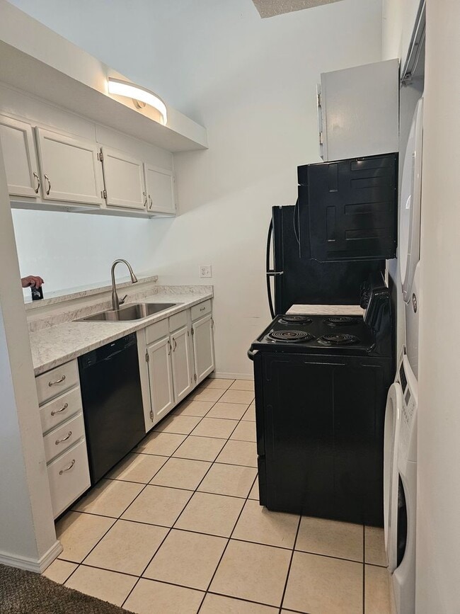 Building Photo - For rent! 2 bedroom 1 bath