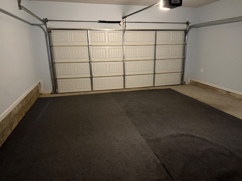 Building Photo - 1050 Mcconaughy Ct