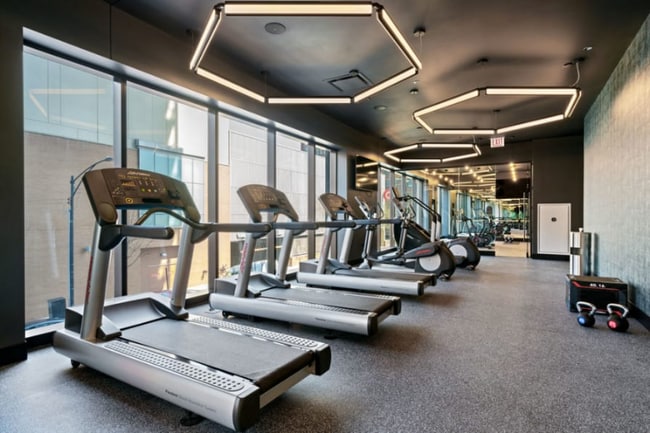 Building Photo - 1120 W Van Buren St