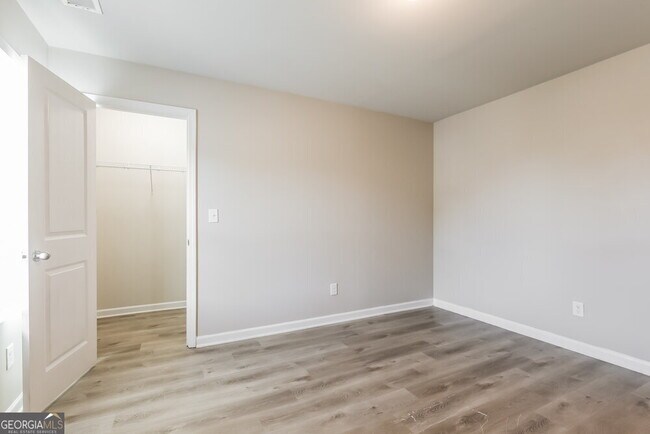 Building Photo - 11147 Shadow Creek Terrace