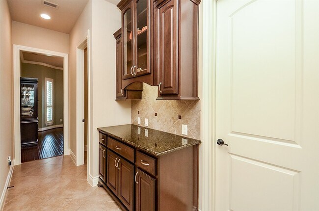 Building Photo - 2239 Monarch Terrace Dr