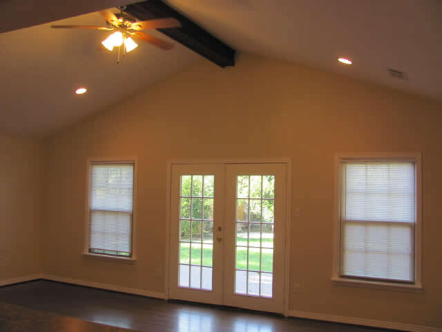 Building Photo - 3508 Corto Ave