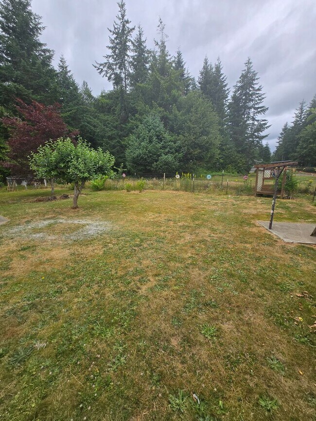 Building Photo - STATUS: PENDING APPLICATION- R10B | $1995 ...