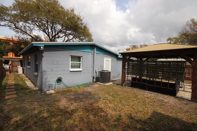 Building Photo - Incredible, completely remodeled FURNISHED...