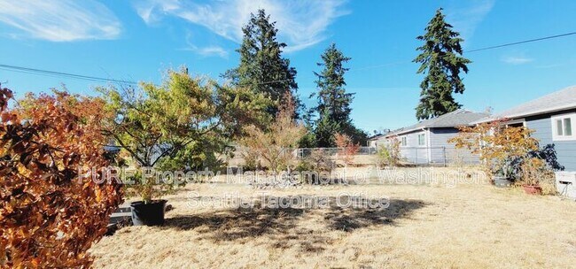 Building Photo - 10522 Addison St SW