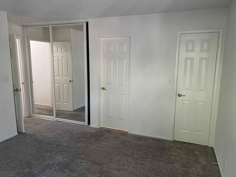 Main BR Closets & Bath #1 - 1493 Marchbanks Dr