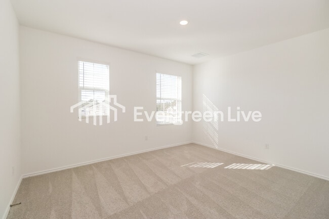 Building Photo - 1128 Nesting Bird Dr