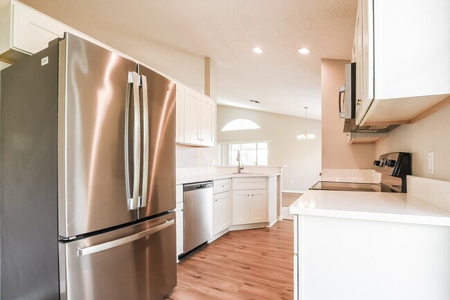 Building Photo - 8562 Fort Thomas Way