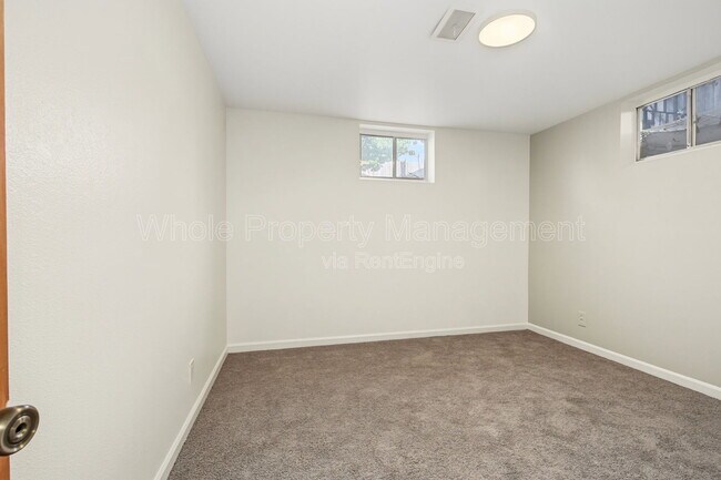 Building Photo - 7071 Ruth Way