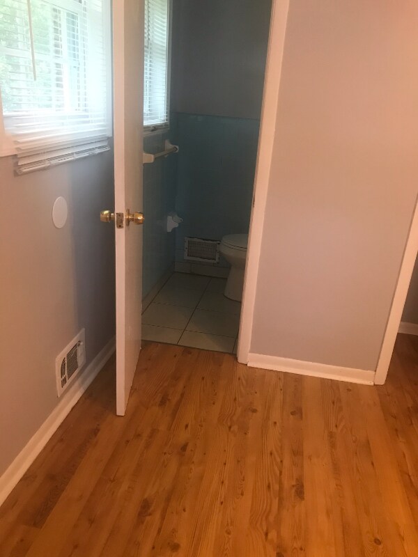 Building Photo - 1364 Stoneham Ct