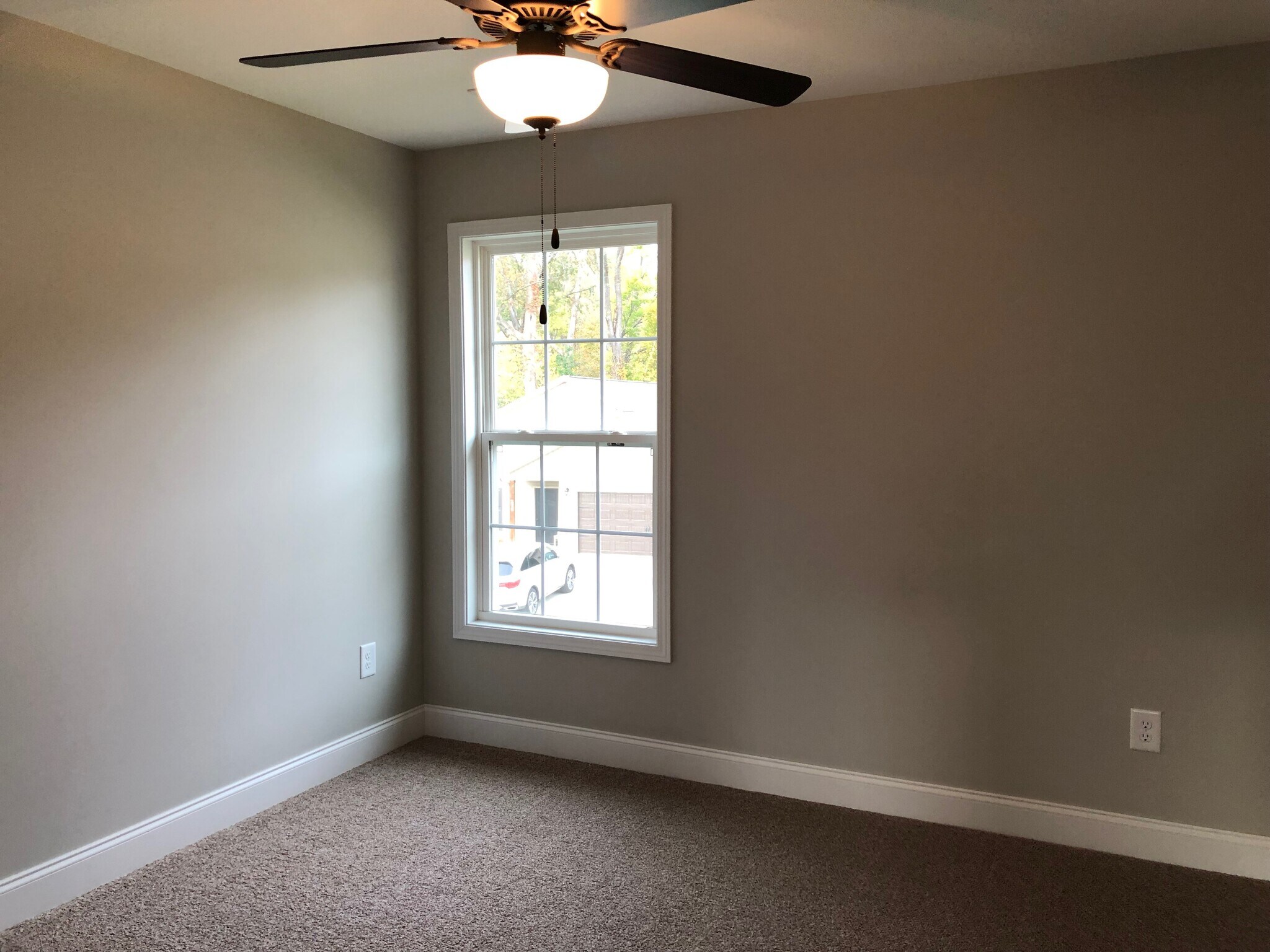 Building Photo - 185 Ridge Pointe Dr