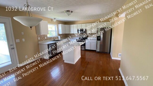 Building Photo - 1032 Lakegrove Ct