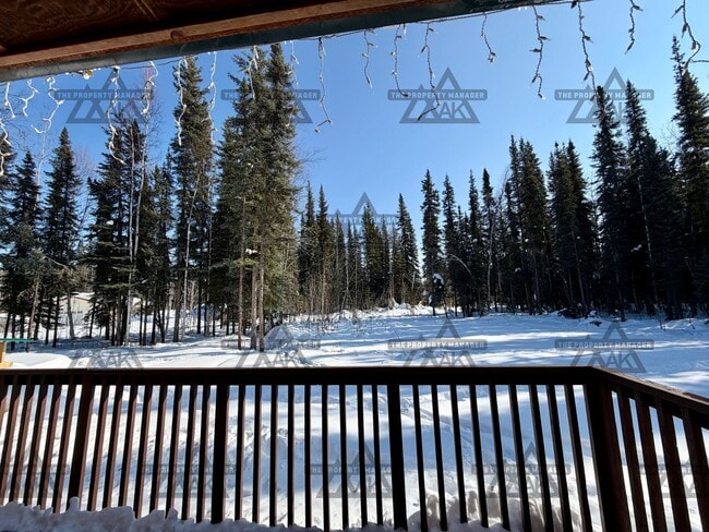 Building Photo - Charming Cabin – 2BR Home with Wood Stove - Dog Friendly