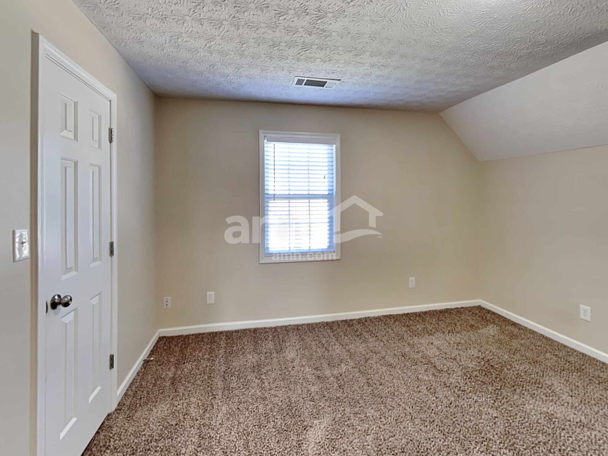 Building Photo - 246 Stone Creek Dr