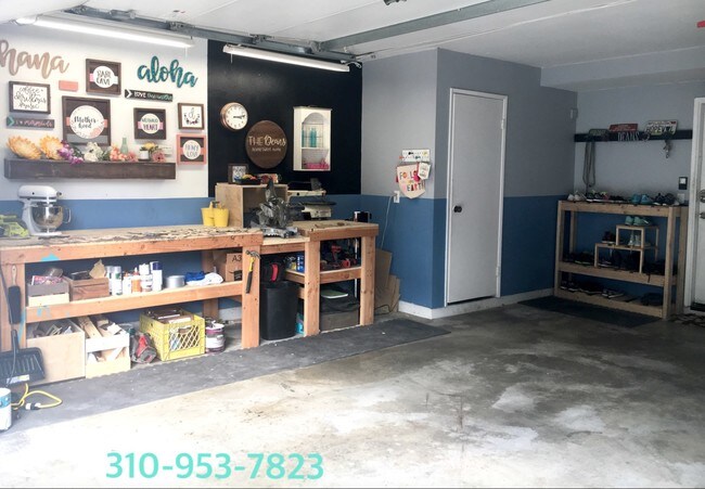 Building Photo - 9218 Palm St