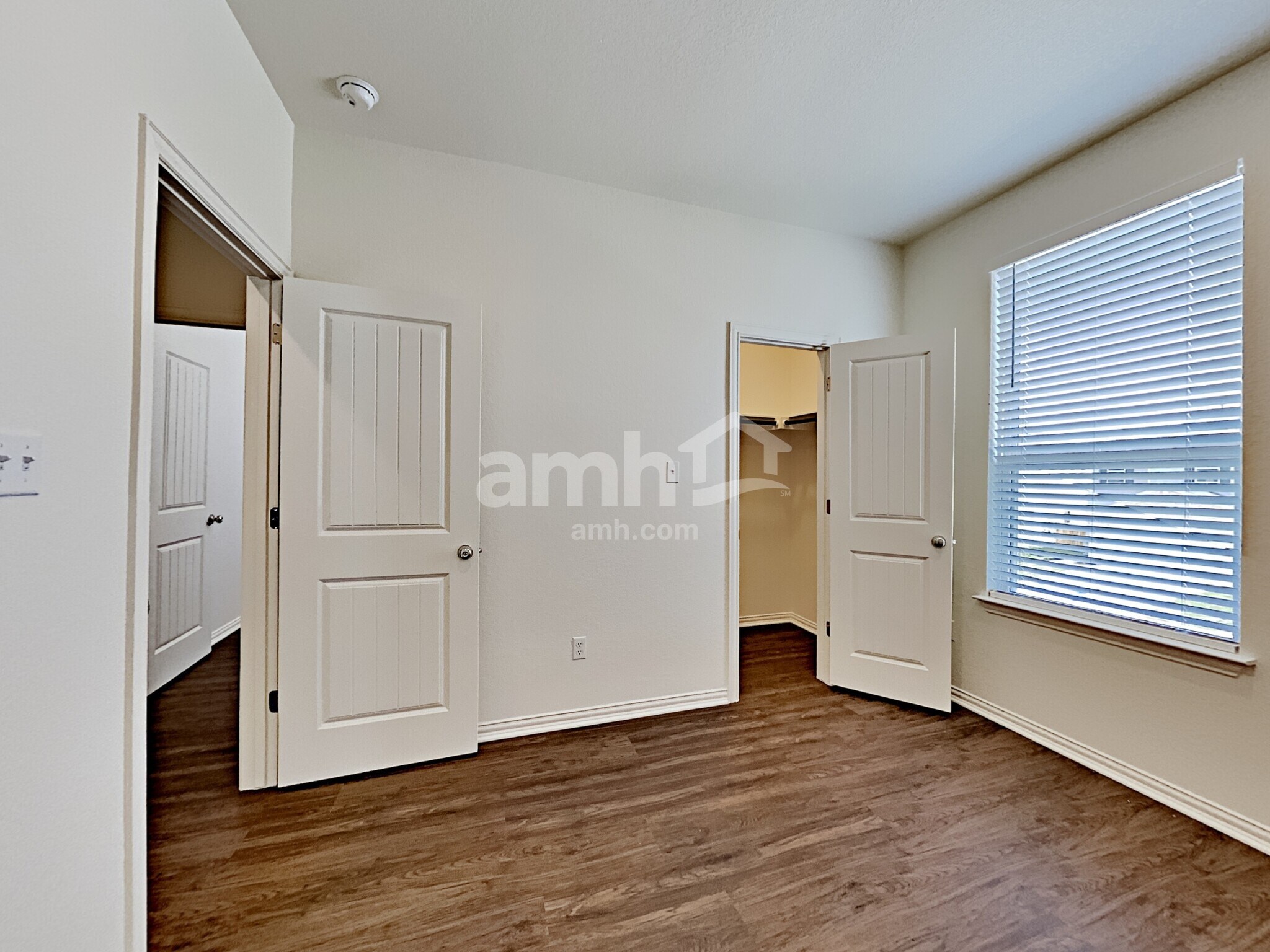 Building Photo - 2729 Meadowood Heights