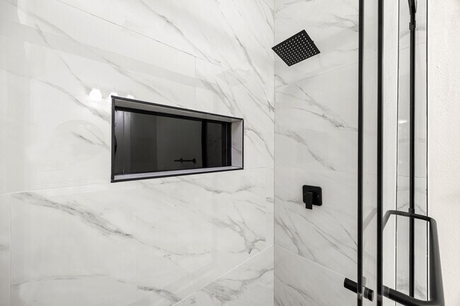 Building Photo - 1912 Shearn St