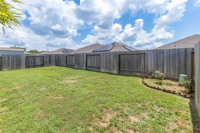 Building Photo - 24714 Crimson Pine Dr