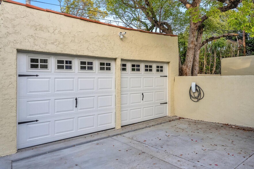 Building Photo - 10281 Dunleer Dr