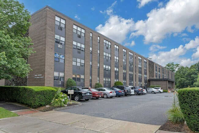 Primary Photo - 9 Park St