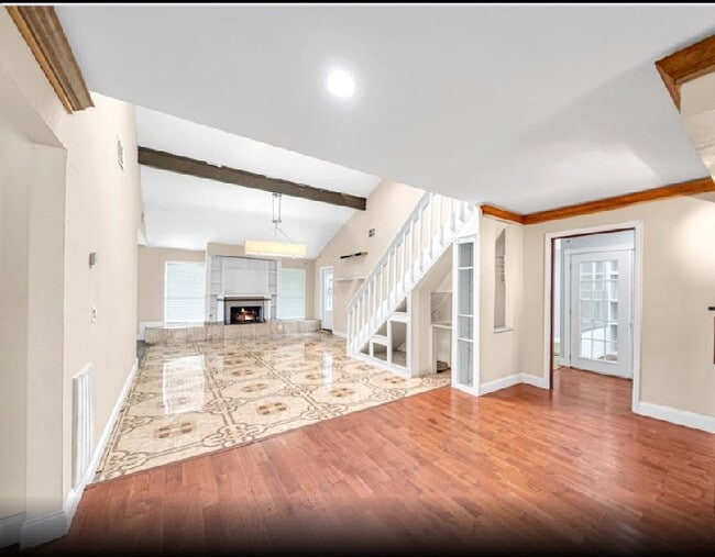 Building Photo - 13014 Skymeadow Dr