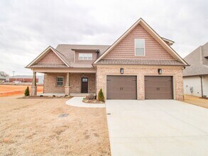 Building Photo - Beautiful two story home at Whispering Pines!