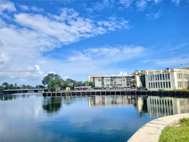 Building Photo - 851 Three Islands Boulevard