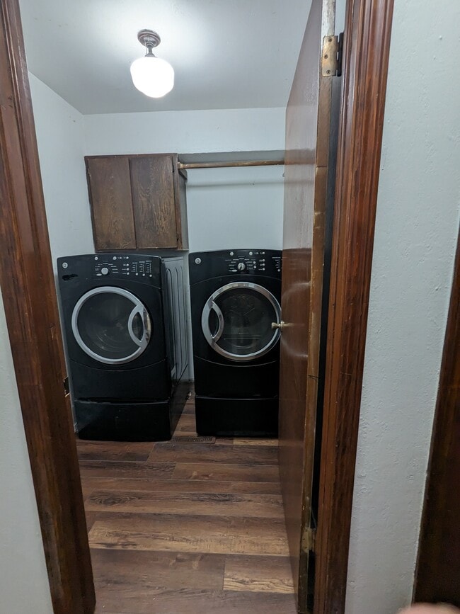 Washer Dryer included - 304 Vicksburg Cir