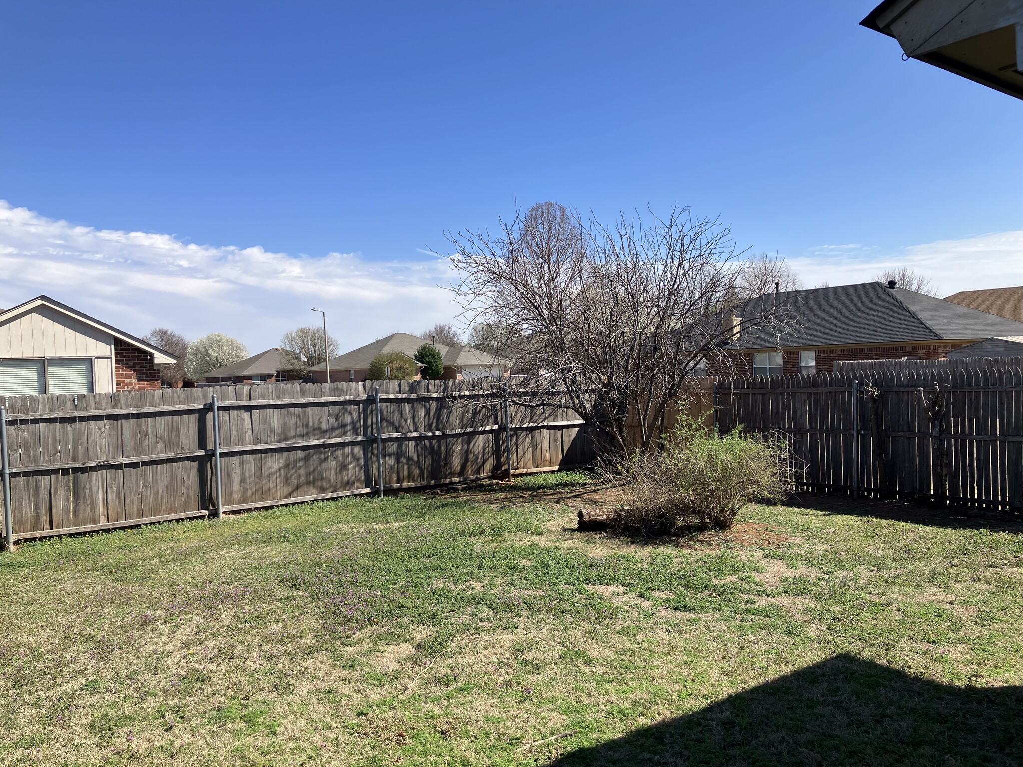 Building Photo - 16300 Seminole Dr