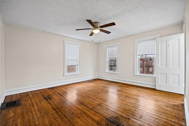 Building Photo - 75 Hamilton St