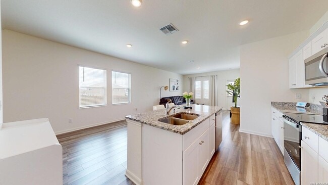 Building Photo - 5814 Lilac Lndg