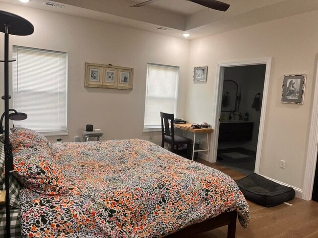 Building Photo - 1020 Crestland Ave