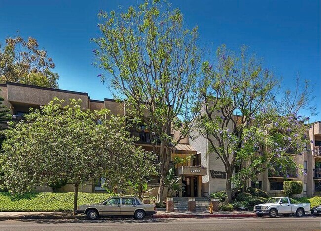 Building Photo - 22100 Burbank Blvd